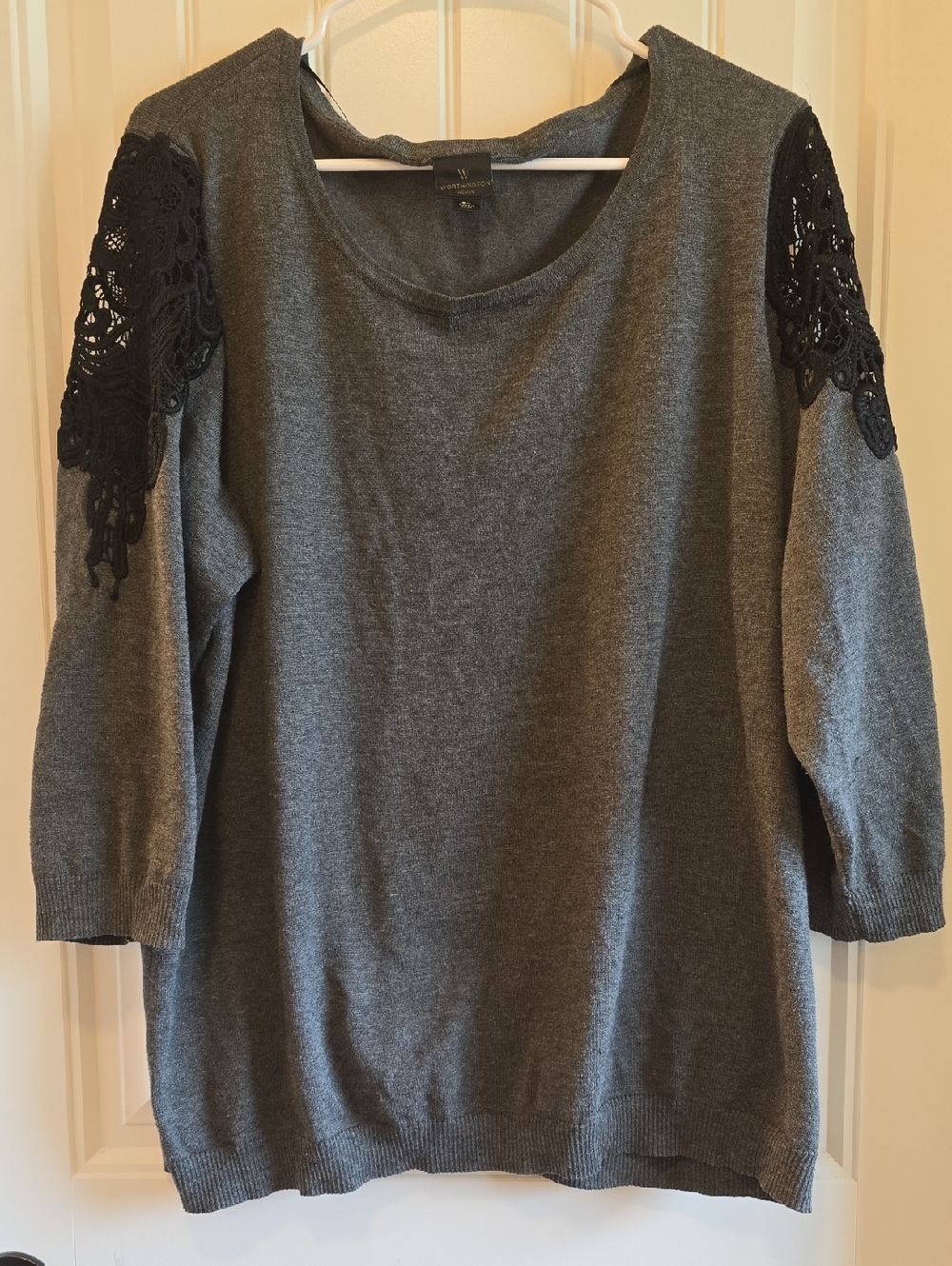 Worthington Black Label Logo Top